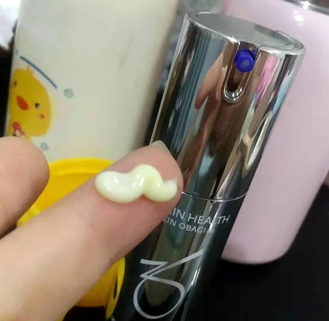 产品用A醇护肤总翻车?建议试试这4款“宝藏”精华,新手也能轻松驾驭