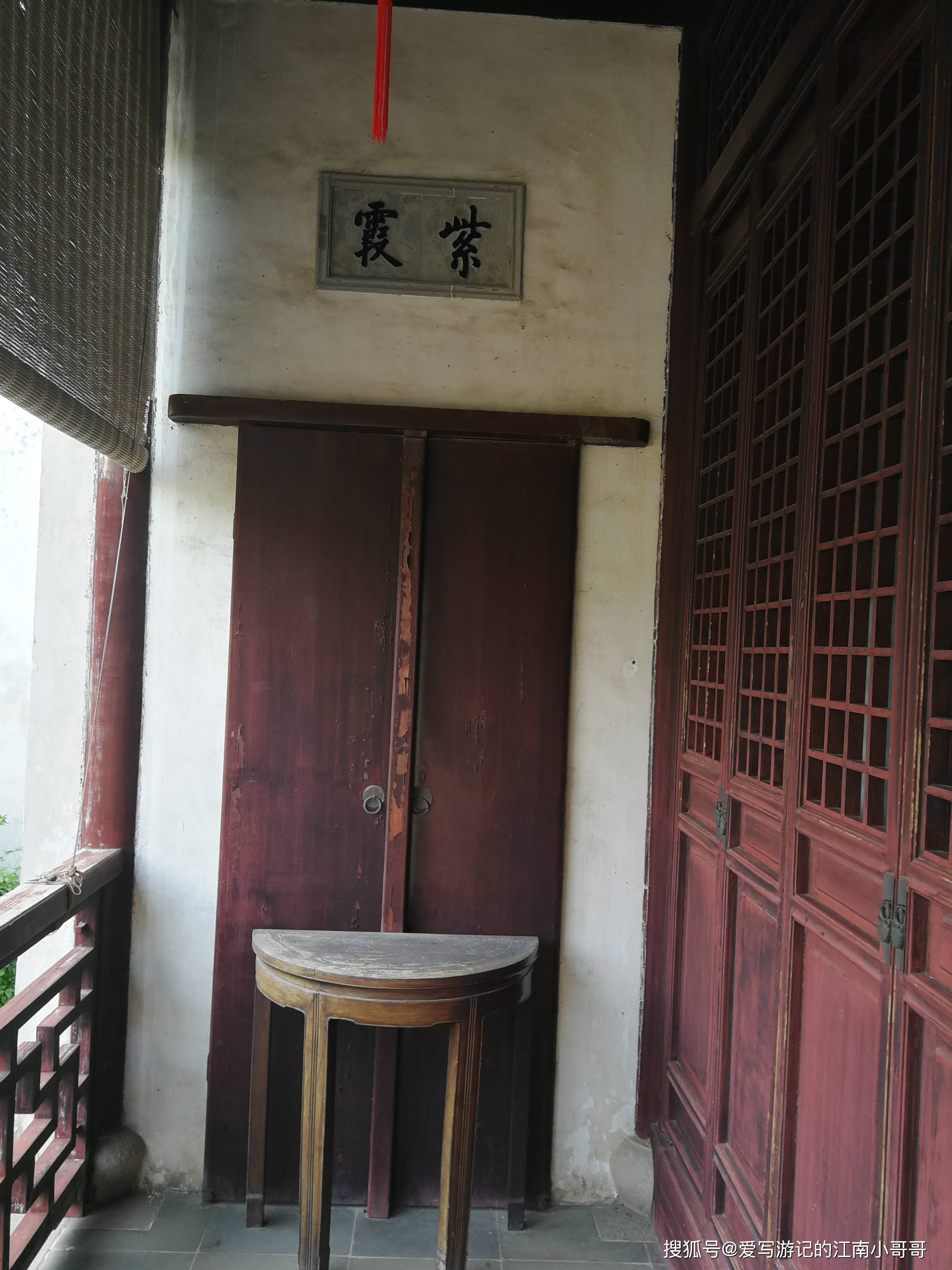 低调的享乐氛围,在网师园的蹈和馆,琴室和牡丹园里,悄然蔓延