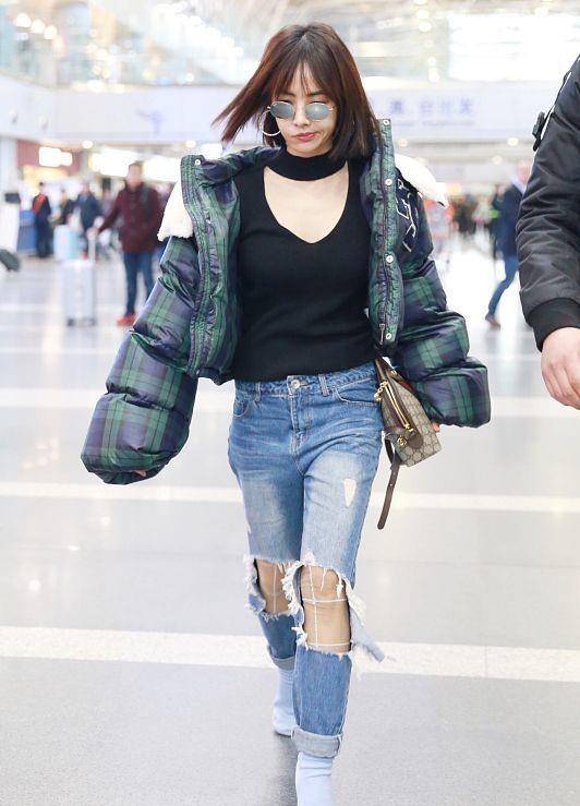 身材 蔡依林的身高不像一米六，穿这么臃肿的棉服，气场直逼一米八