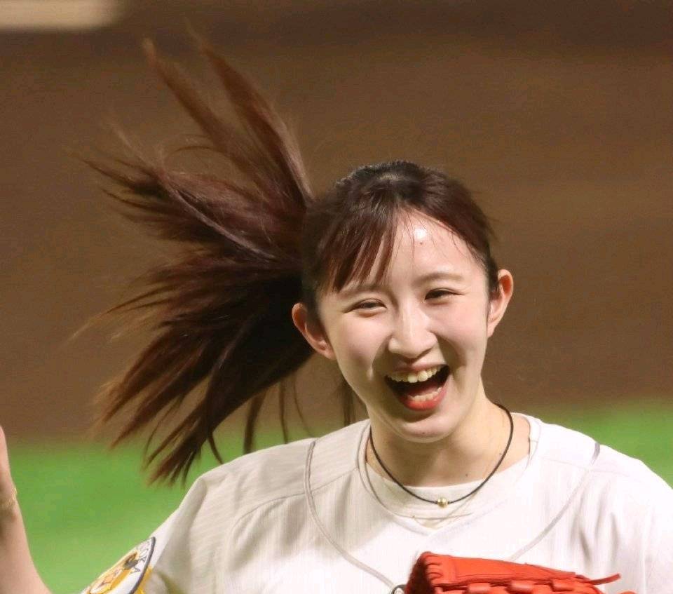 原创孙颖莎大战早田希娜主打节奏变化以巧取胜