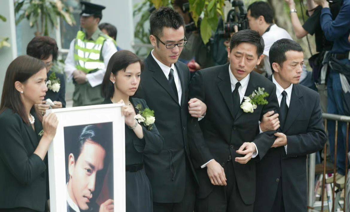 哥哥张国荣巅峰时期从24楼跳下死后留下一串问号