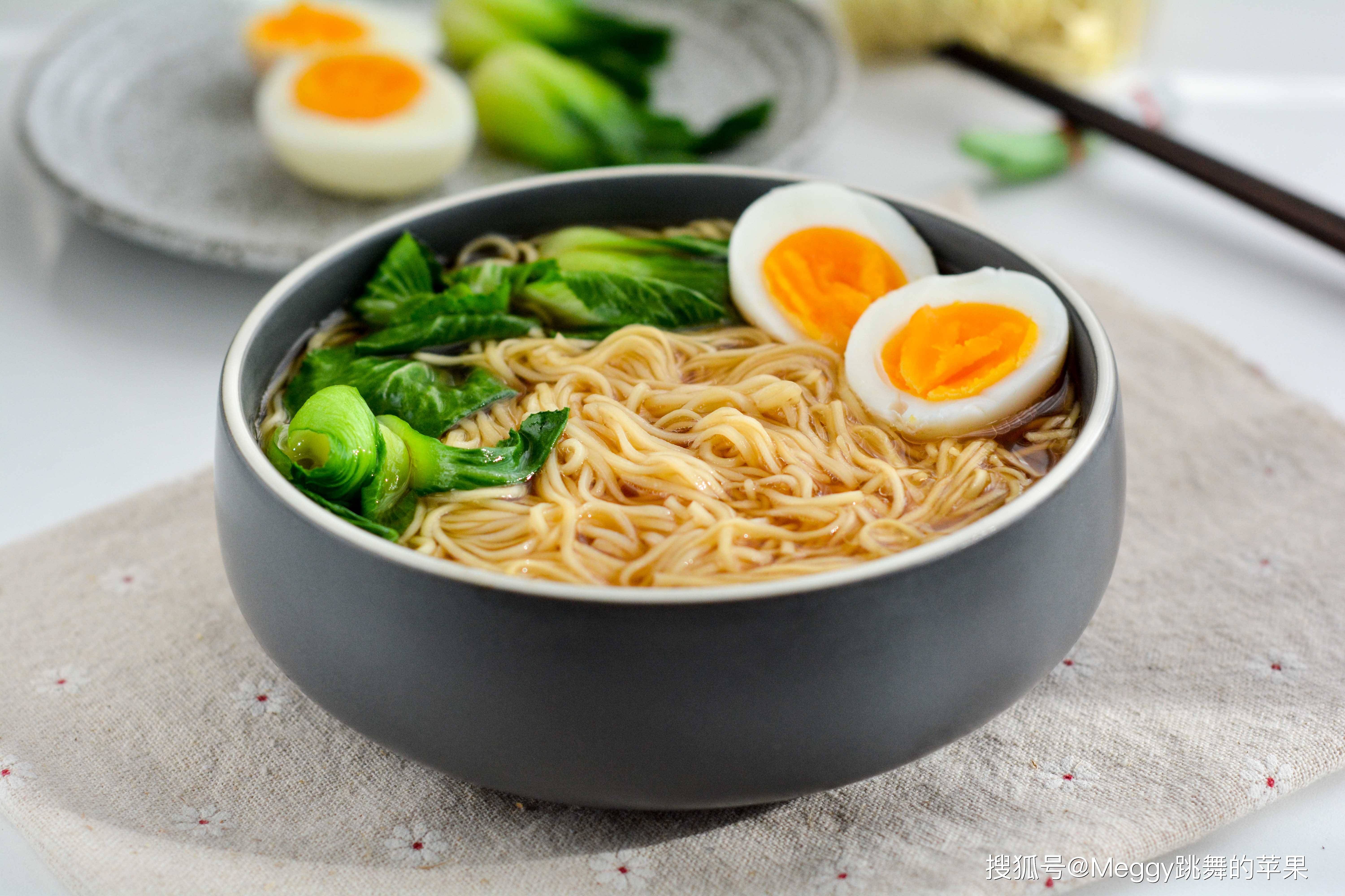 试试3道快手面食,吃着特别香,还好做的早餐面_竹升_营养_材料