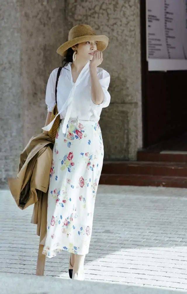 面料 三木博主把“脚踝裙”穿火了，内搭衬衫优雅时髦，比穿大衣还高级