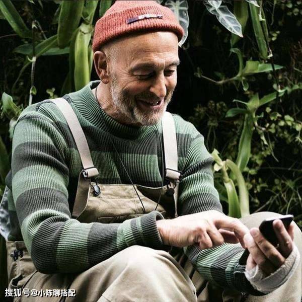 饱和度 上了年纪的男人，建议多穿这4种“年轻色”，上档次不油腻