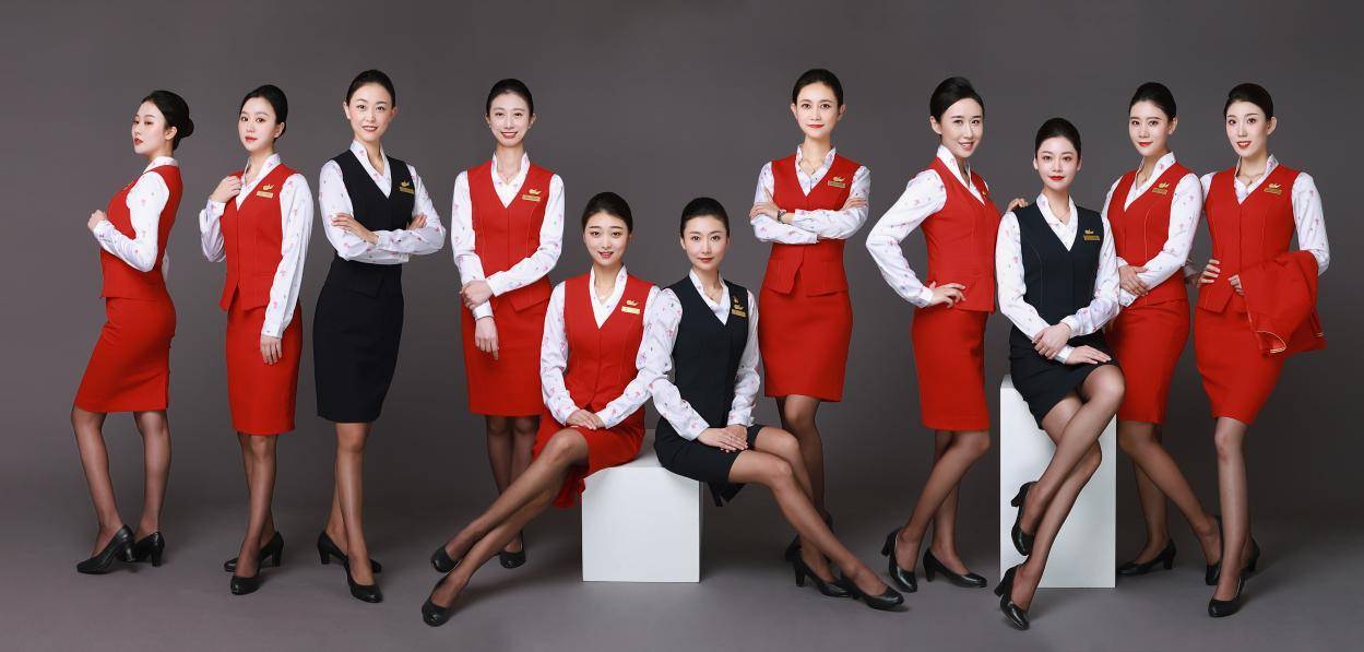 2021世界十佳美丽空姐榜中国昆明空姐李真真夺冠