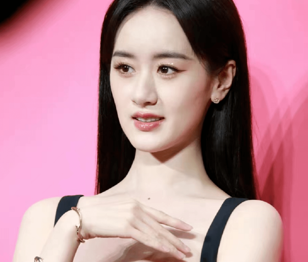 变化修图还是换妆?认不出这些熟脸女星,刘诗诗撞脸陈都灵,乔欣变样