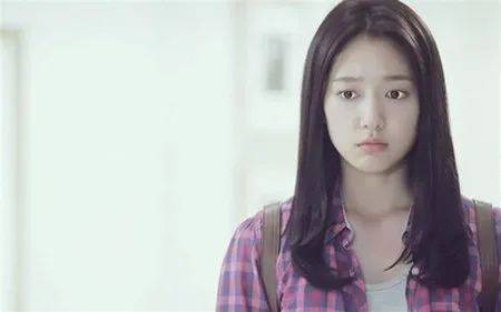 朴敏英8位中韩女神的“颜值克星”!法令纹在脸上“修渠”,个个显老