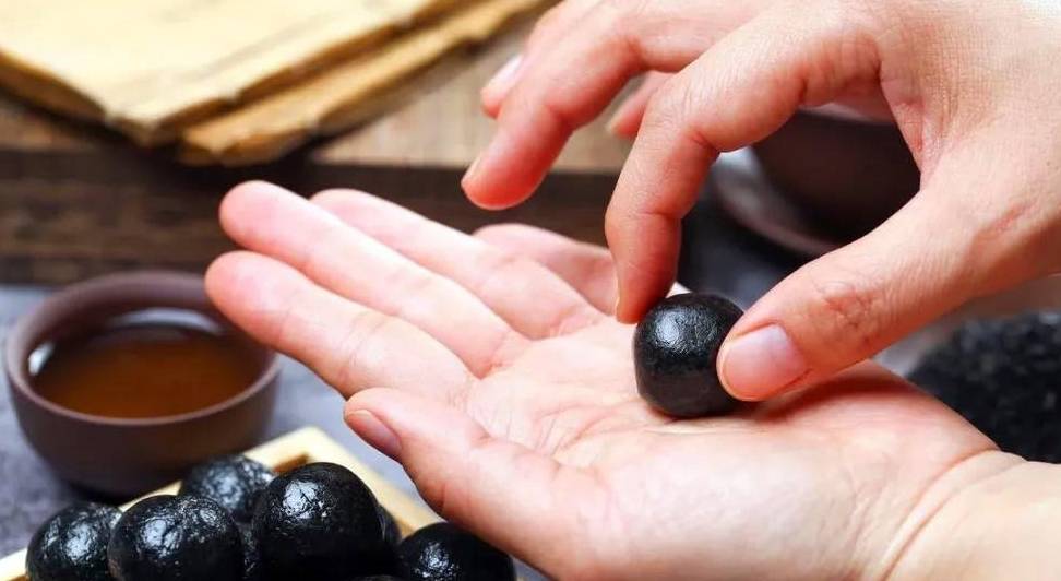 买点|建议子女：别舍不得花钱，这5款小零食，常给爸妈买点，气色好！