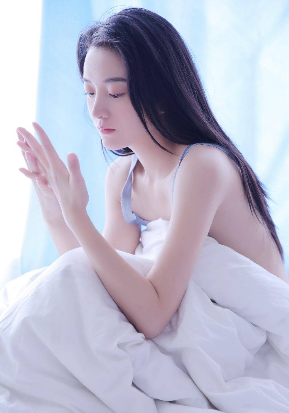 女孩子说初哥是什么意思 女的叫男的兄台啥意思