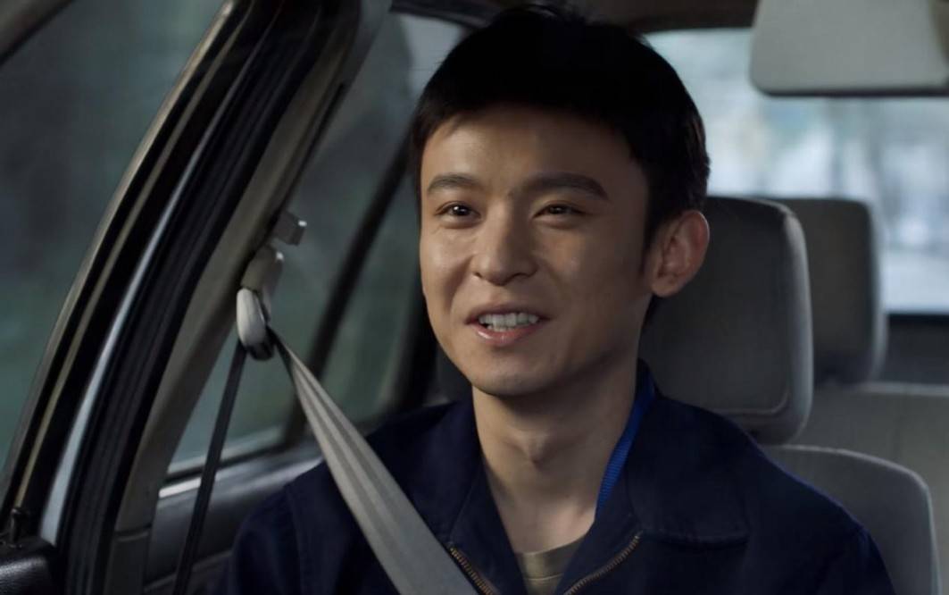 演技|开播飙升榜第一，27岁董子健“换脸式”演技上热搜，这男人有多狠！