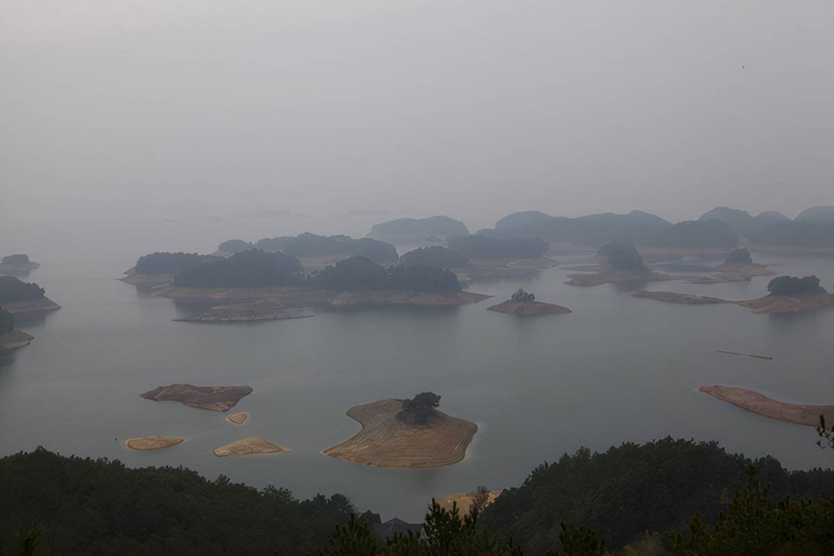 奇特|杭州周边游,有鱼跃千岛湖的奇特景观,是拍照打卡的好去处