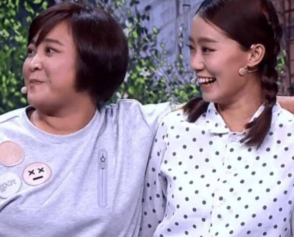 现实|同游环球影城，现实中的张小斐太瘦，贾玲却不改喜剧人本色