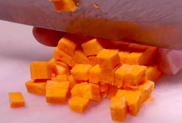 美食|面粉不要再做馒头了,筷子一搅营养翻倍,蓬松暄软,孩子特爱吃