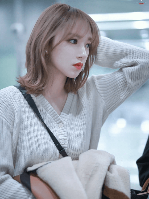 计划程潇出道4年首次尝试短发,更显精致面容,这个侧颜绝对被低估了