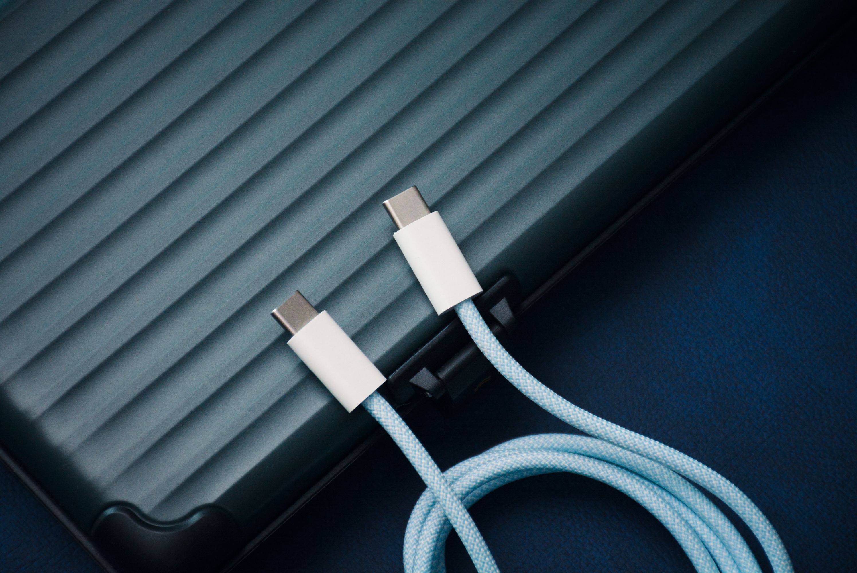 倍思出品超耐磨编织快充线:100w功率手机笔记本都能充,仅售30元_充电