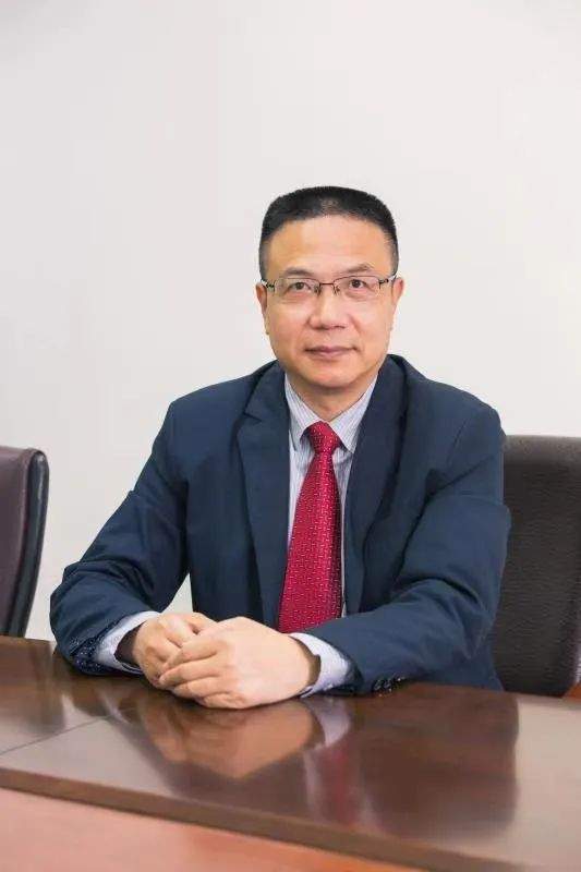 课程"战略管理"负责人王凤彬中国人民大学商学院二级教授首批"杰出学