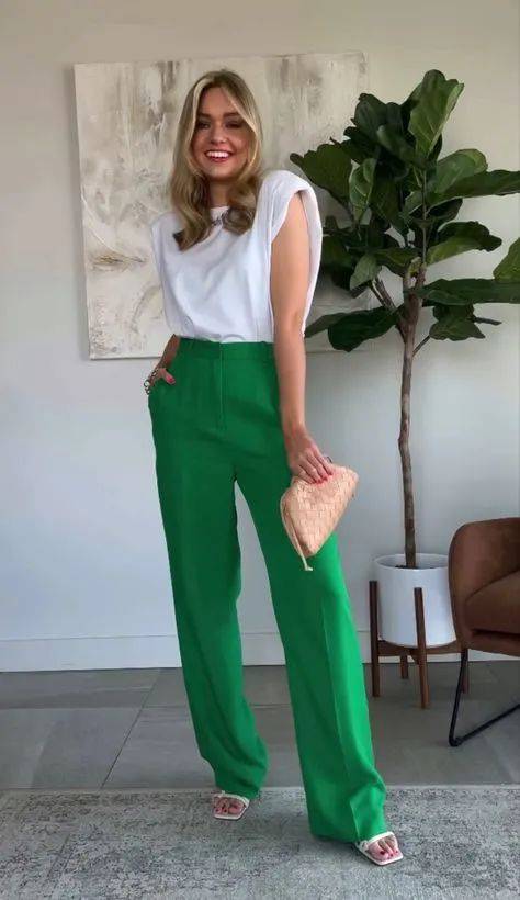 黑色 2022春夏流行色趋势:香菜色!