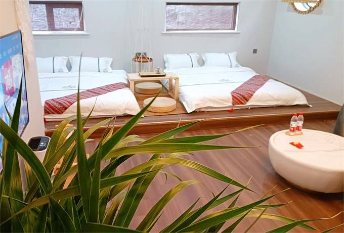 天津蓟州溶洞柒月乡宿深山里的独栋民宿茂密山林间为所欲为