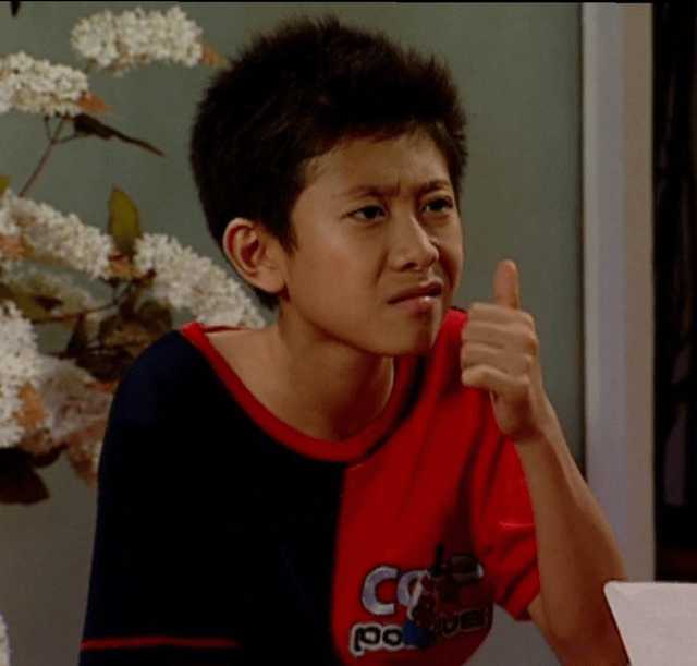 私下原来是这样,接地气穿搭潮男范,"刘星"本人无疑了