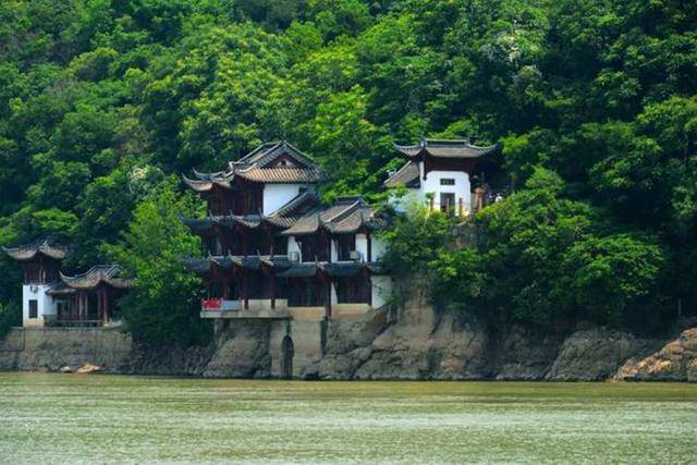 第一處是濮塘自然風景區,位於馬鞍山的東部,景區面積達到20平方公里.