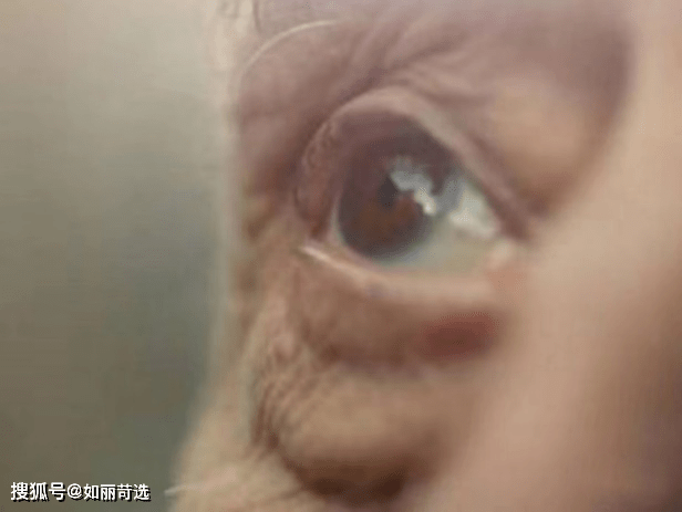 眼睛叫我阿姨？！为什么现在二三十岁的年轻人，外貌上的年龄特征没那么明显了？
