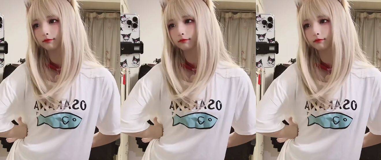 比如这位"真冬爱吃乌冬面"小姐姐带来的红豆粉猫娘,正是去年大火的