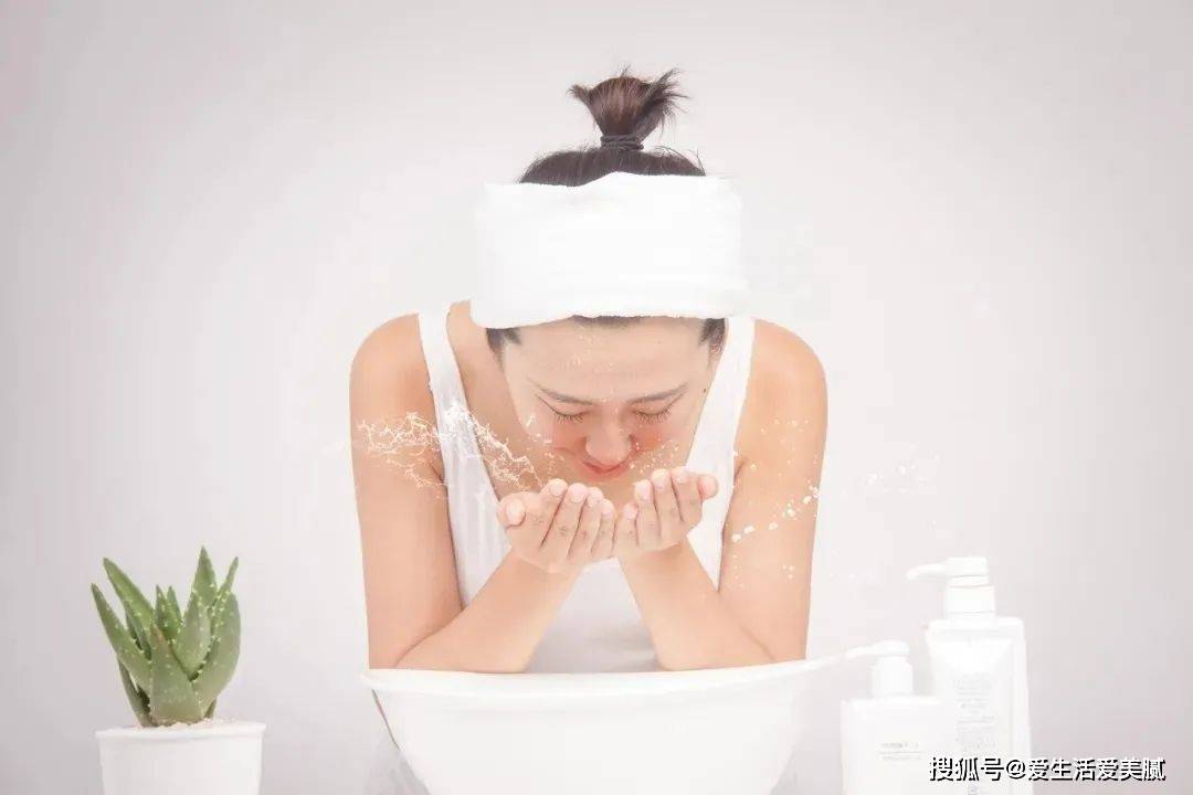 步骤嘉宜老师小课堂|：化妆的基础步骤