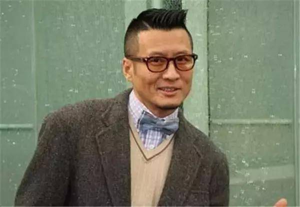 发型盘点十大泡面头男星,第一名最帅毋庸置疑,小李飞刀焦恩俊最适合