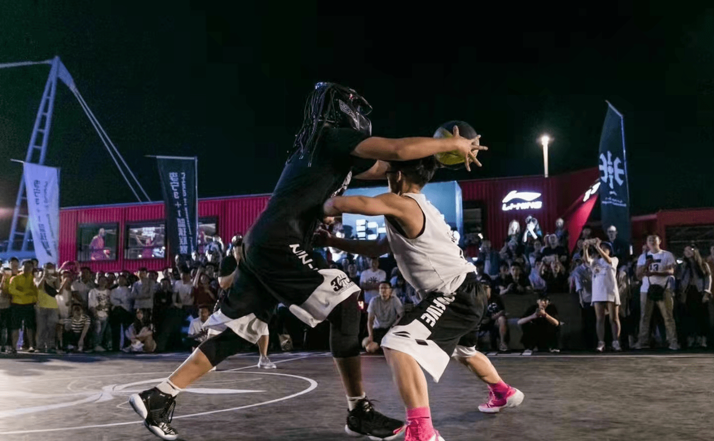 路人王胜率最高的球员头盔哥71场48冠夺冠率68