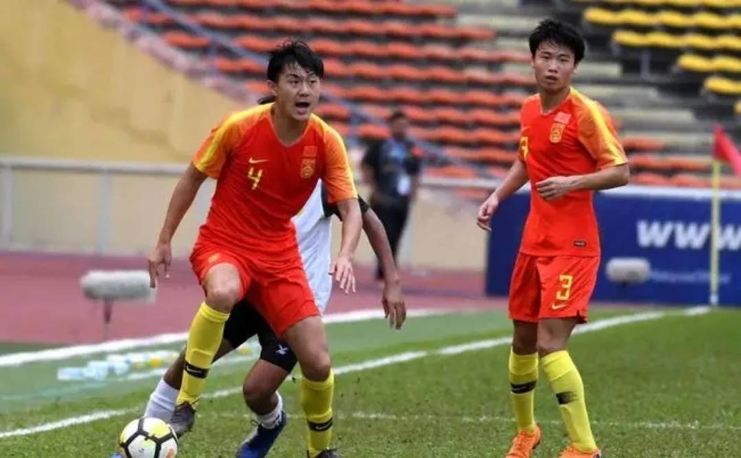 除了高中锋郭田雨和单欢欢的缺席,u23国足是这次最好的.