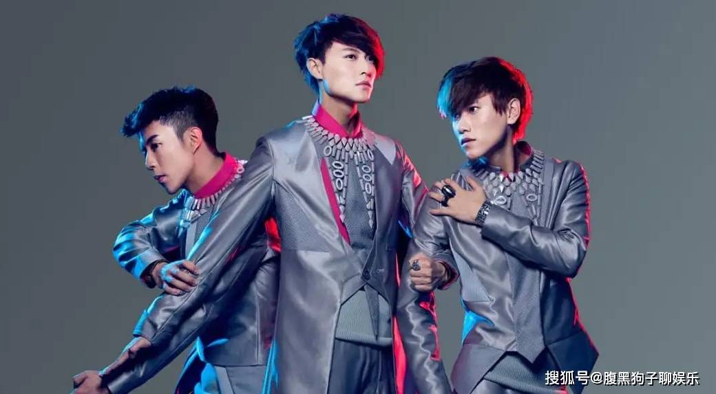 原创棒棒堂成员晒聚会合照再度上演回忆杀神秘第五人身份引关注