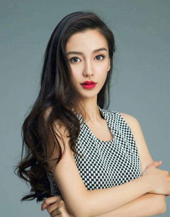 生活31岁Angelababy（杨颖）透露化妆心得，难怪她皮肤这么好！