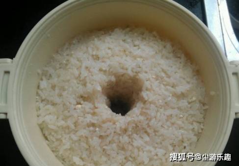 怎么蒸糯米甜酒 94ec47e60cb54212b1ecf2065f484f0f.jpeg