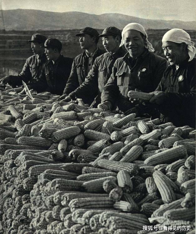 1969年的老照片又是一个丰收年