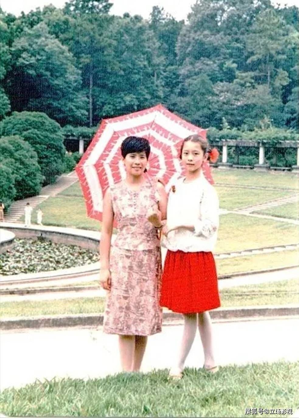 海清:祖宅成景点,四外公是严凤英的丈夫,母亲曾去工厂当学徒_甘家