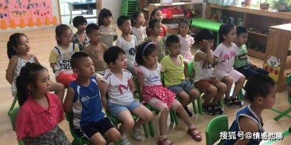 舞台|孩子上幼儿园，晚上做梦都喊不想上学，得知原因后妈妈哭了