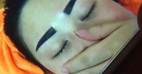 因为为何不提倡女生“纹眉”，内行人说出“实情”，现在知道还来得及