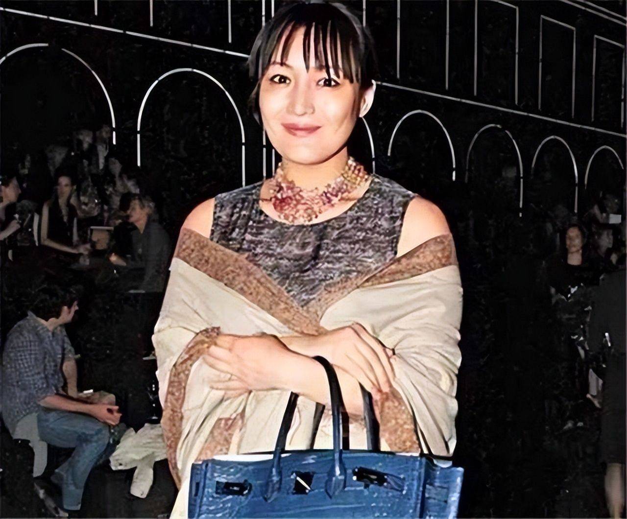 刘家目前没有美女,不管是宝咏琴的女儿刘秀融.