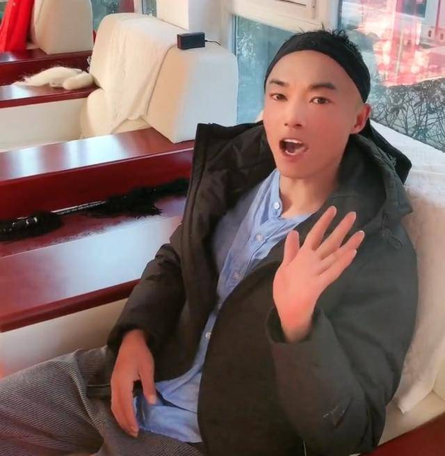 网红面条哥诅咒河南人被封杀后,在另一个平台又复出了