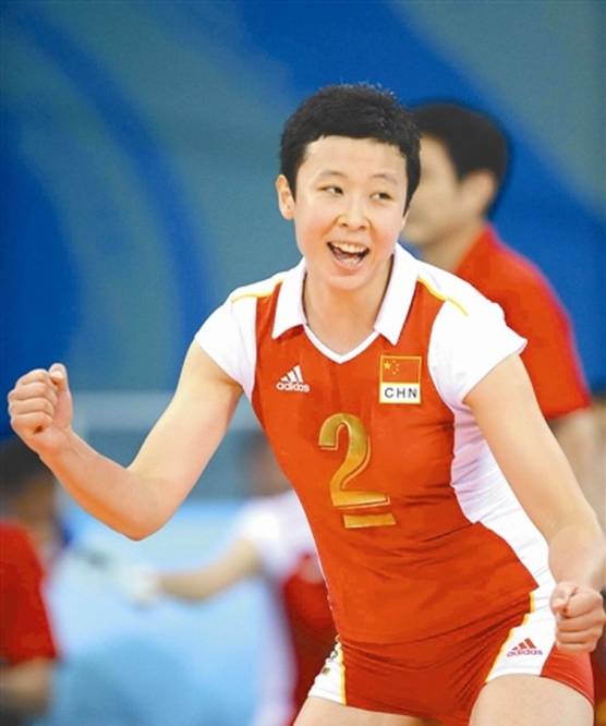 女排二传冯坤,嫁给大12岁的泰国老公,40岁生子,现状如何?插图6