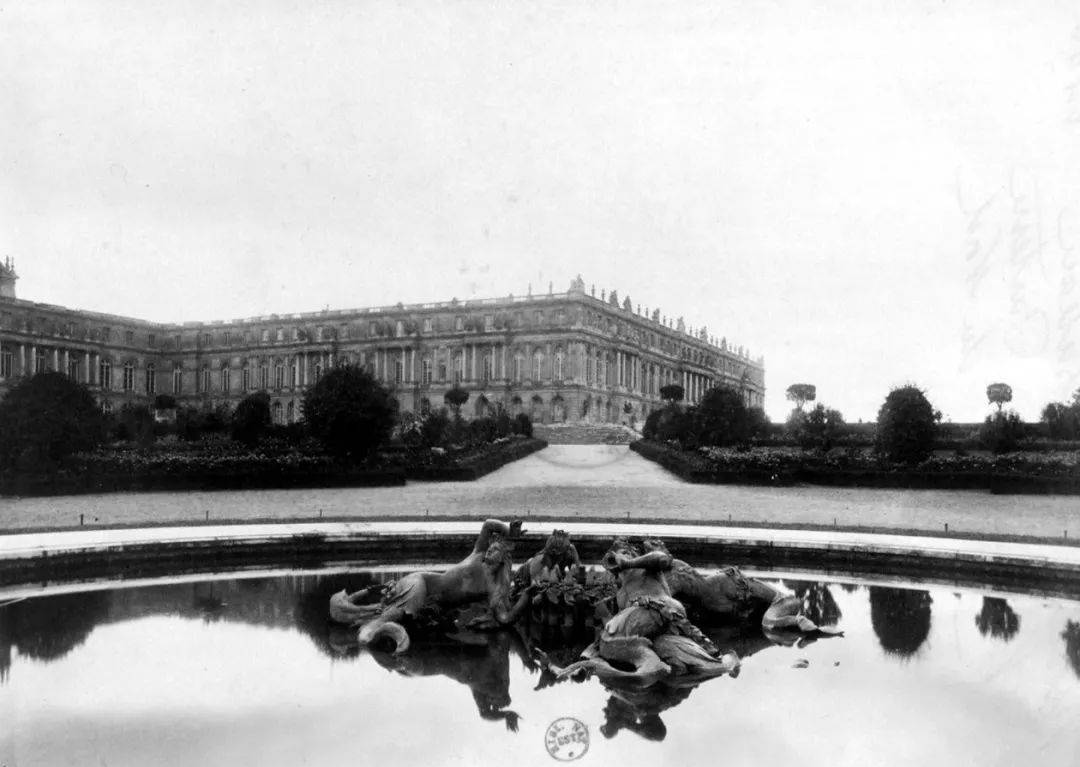 老照片：1889年的巴黎凡尔赛宫