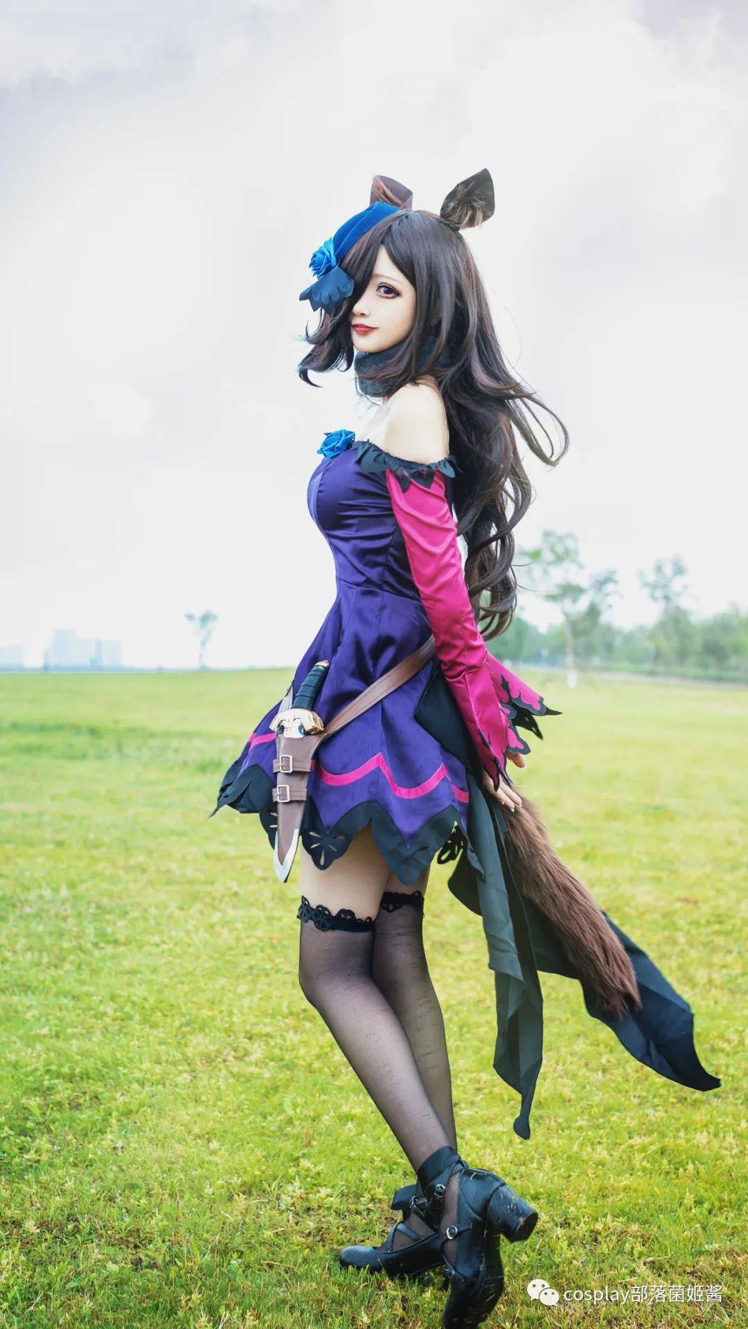 cos:赛马娘大长腿米浴cos正片@促织_wb_来源_图文