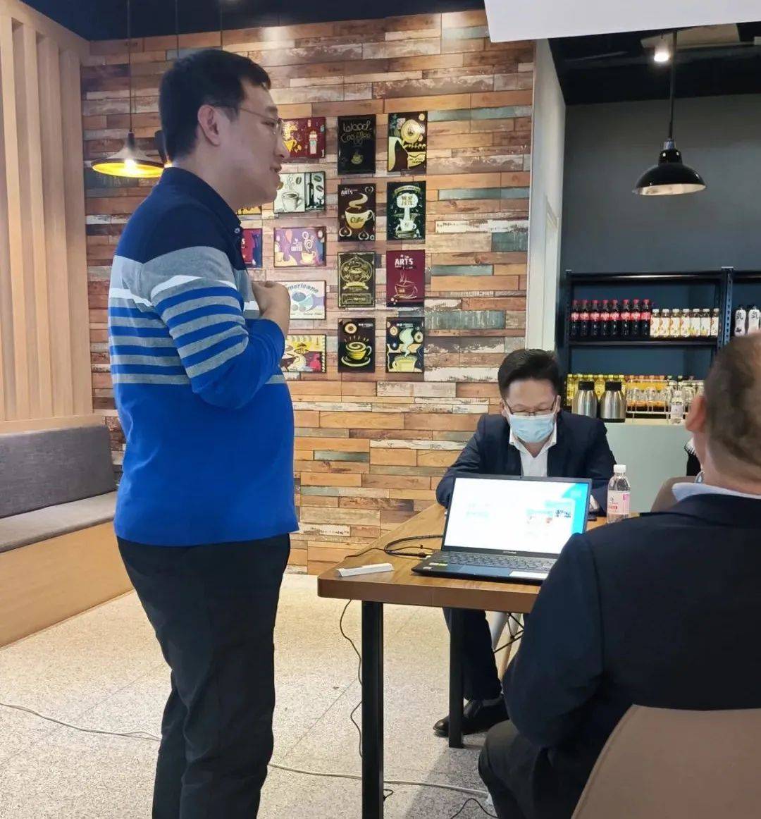 蓝桥国际受邀参加高密人力资源交流会议_先生_饶海乔_闫锴