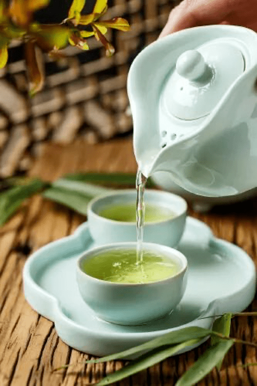 春风十里不如春茶一杯沏一壶春茶涤尽身心尘埃