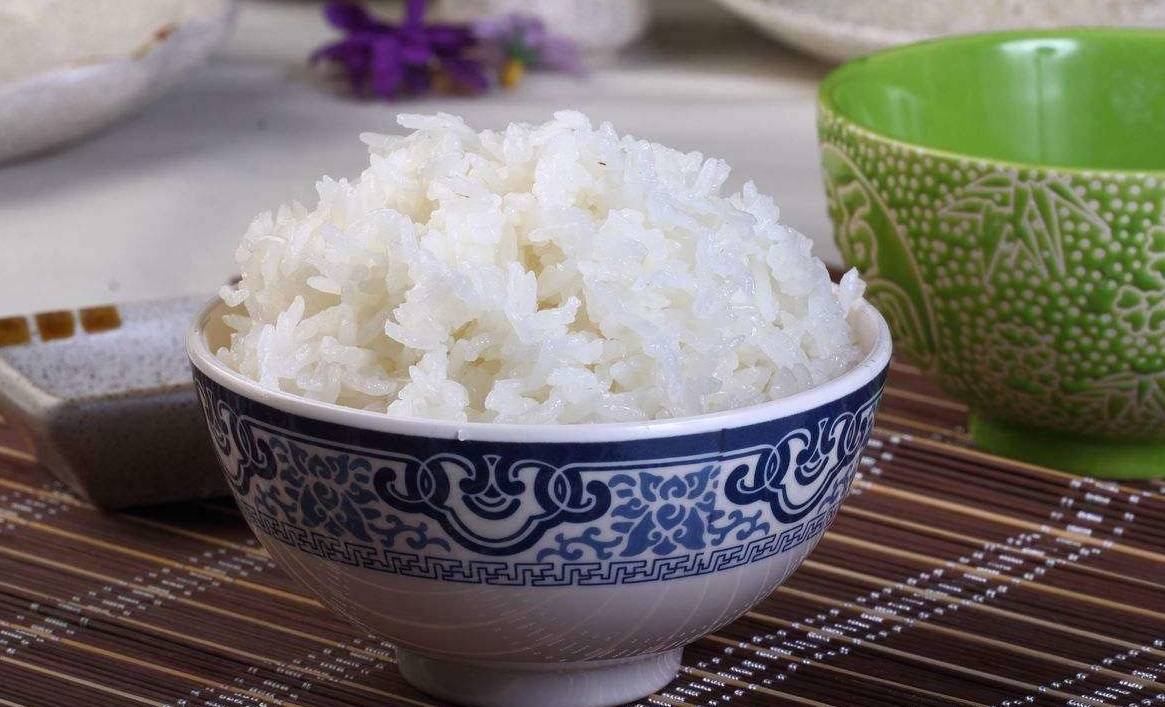 米饭太难吃,生意一样好不起来_餐厅_肥肠_陈米