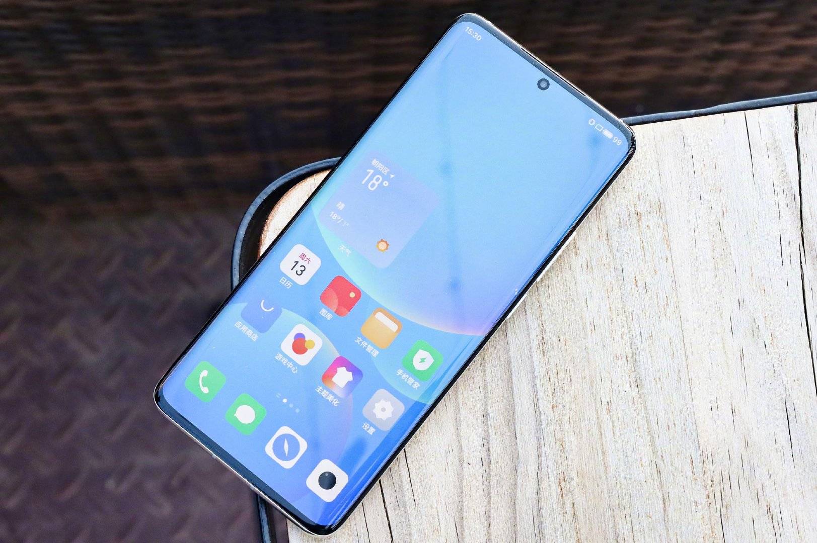 国产第一部智能手机出自魅族十几年过去了现在如何