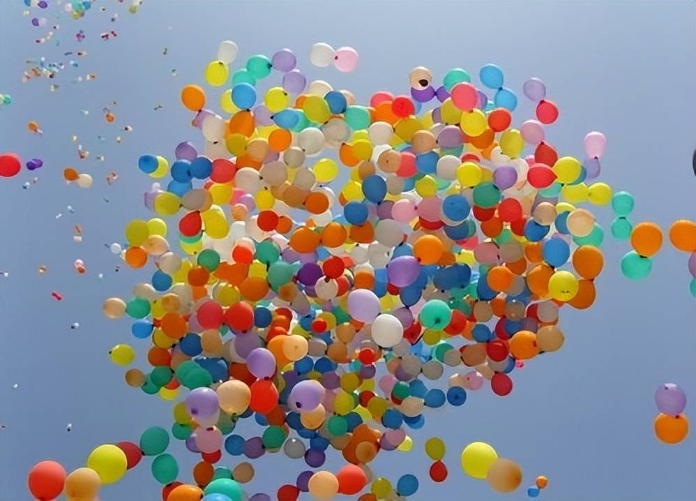 原创1986年美国同时放飞140万个气球创造吉尼斯纪录却酿成了悲剧