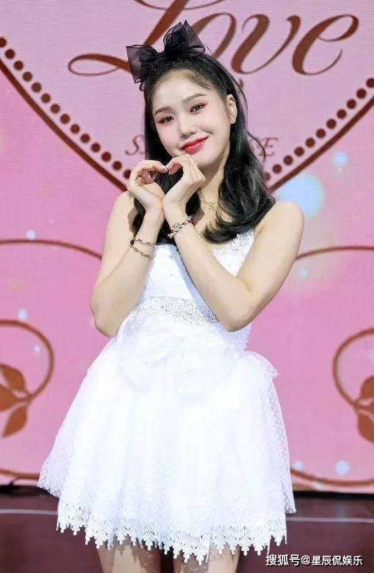 ohmygirl是wmentertainment于2015年4月20日推出的韩