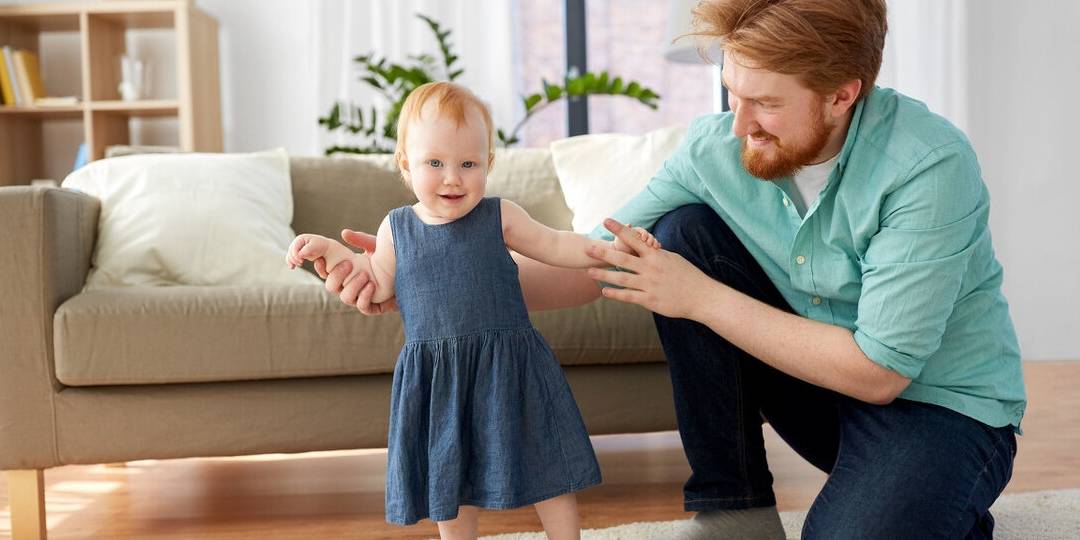 宝宝练习走路的四个方法和两个误区，简单又实用，你做对了吗 ？
