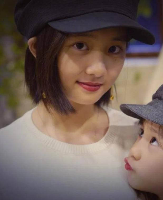 原创黄磊女儿黄多多发文报喜当导演首演成功高颜值不当演员可惜吗